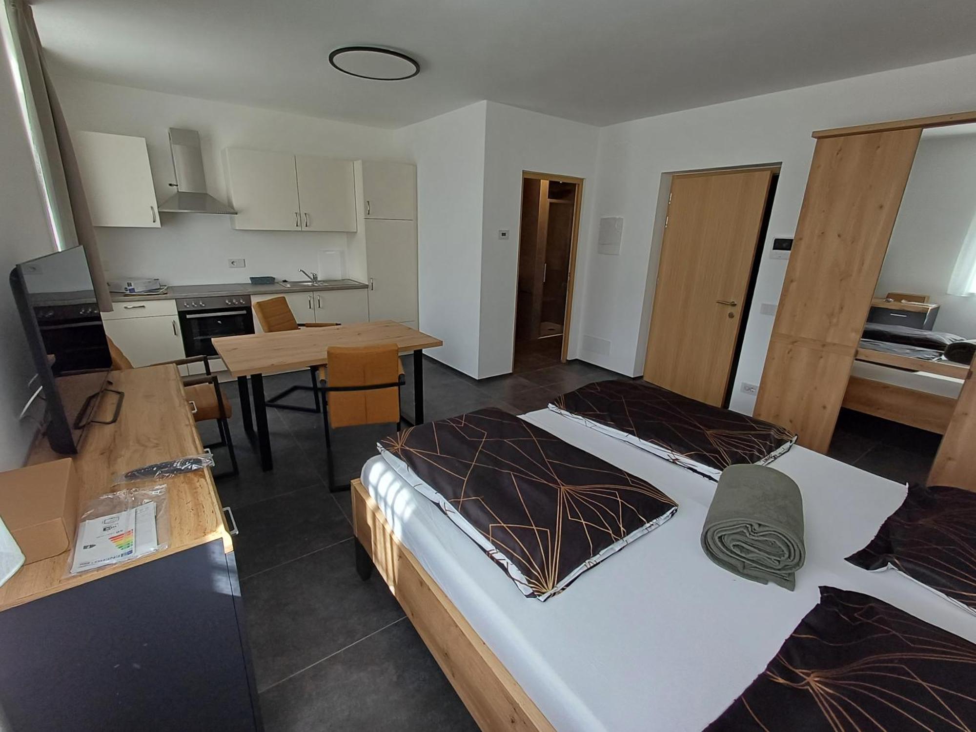 Lanziner Apartments エーニャ エクステリア 写真